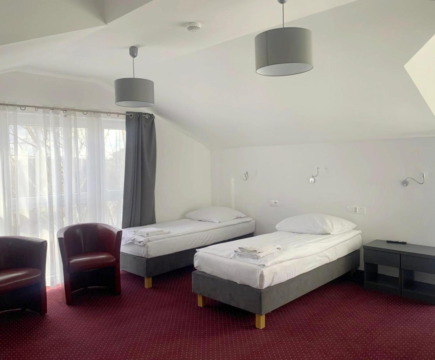 Hotelik & Restauracja Amber Raszyn Eksteriør bilde