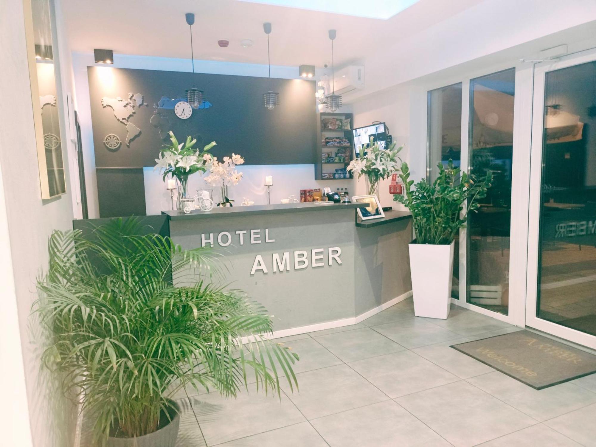 Hotelik & Restauracja Amber Raszyn Eksteriør bilde